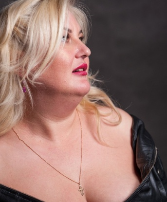 Еленка, 43